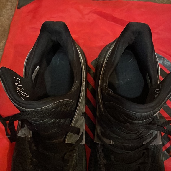 ♥️🏀Adidas Dame no 9 basketball shoes - Picture 5 of 7